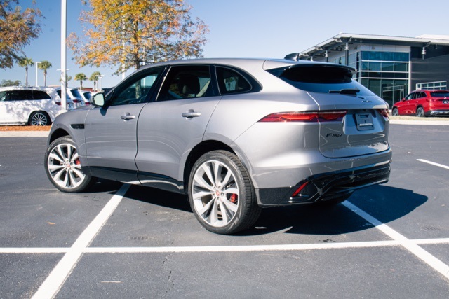 2022 Jaguar F-PACE P250 S photo 4