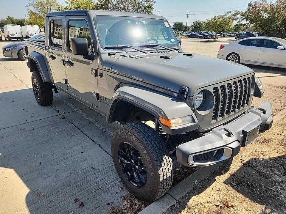 Used 2021 Jeep Gladiator Sport S with VIN 1C6JJTAG5ML612575 for sale in Kansas City