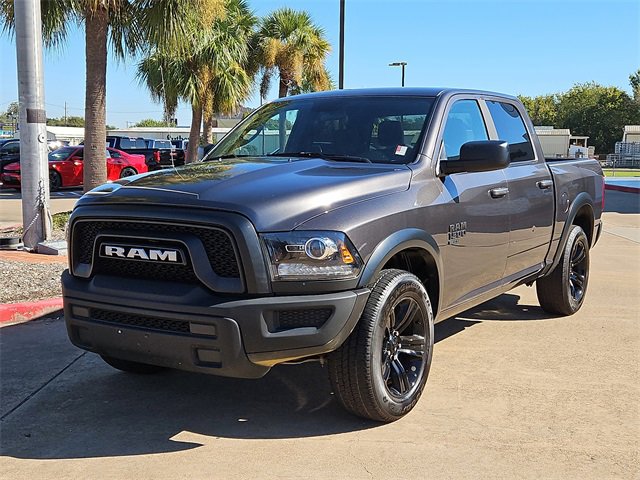 2024 Ram 1500 Classic Warlock photo 2