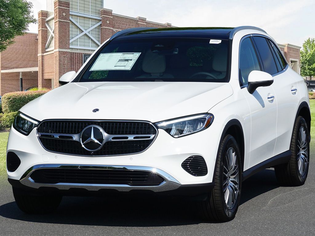 2026 Mercedes Benz GLC 300 4MATIC photo 4