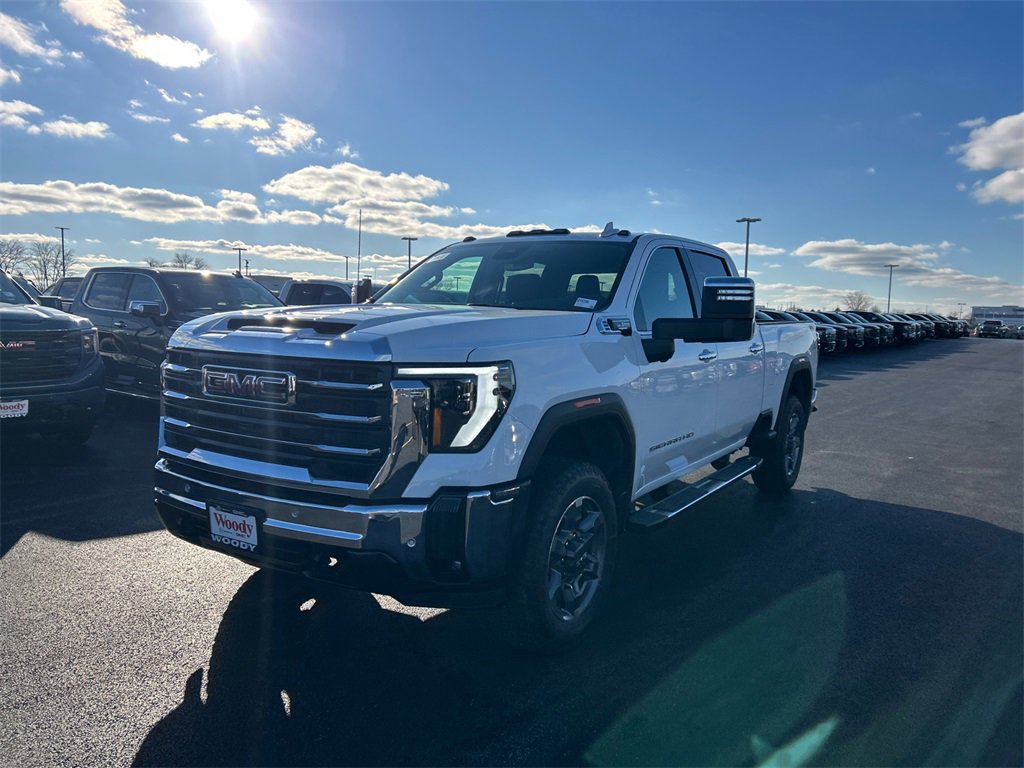 2026 Gmc Sierra HD SLT photo 3