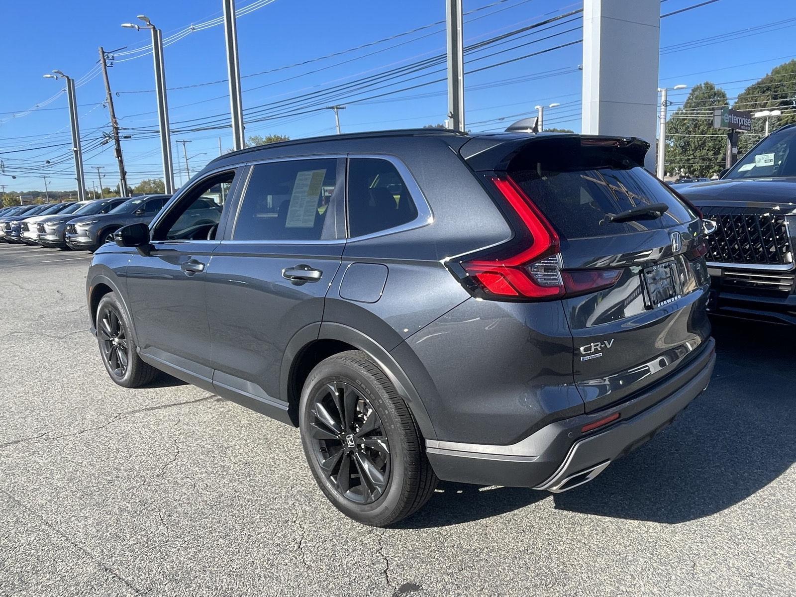 2024 Honda CR-V Hybrid Sport Touring photo 4