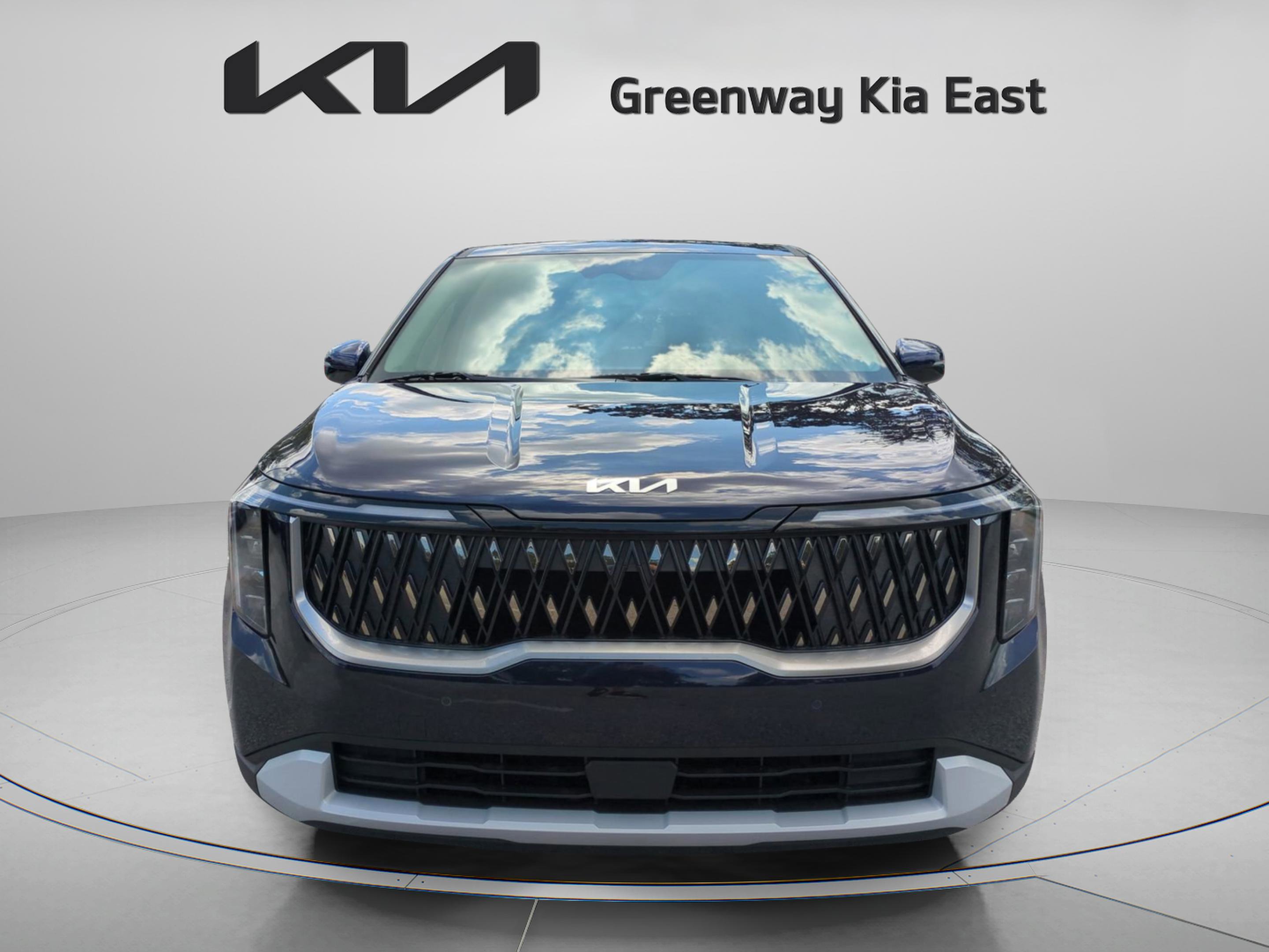 2026 Kia Carnival LXS photo 2