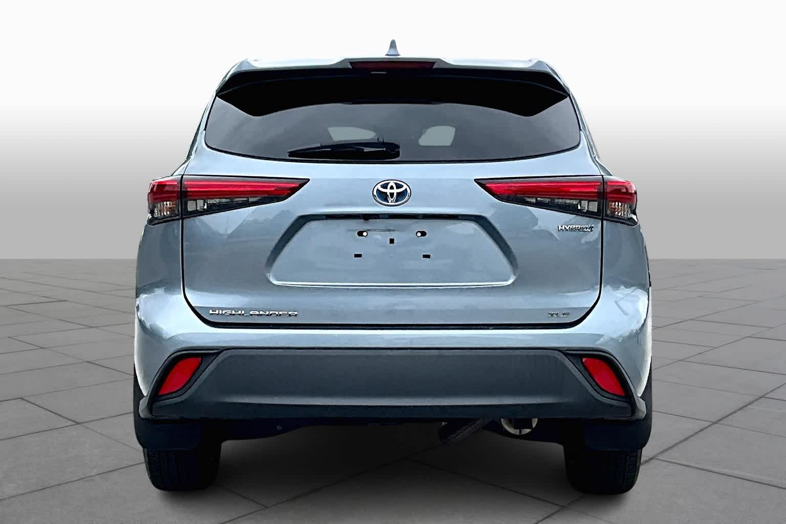 2020 Toyota Highlander Hybrid XLE photo 4