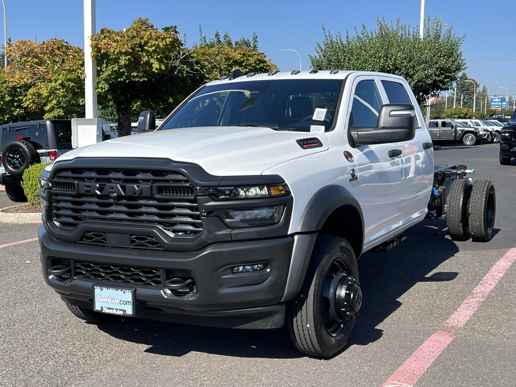 2026 Ram 5500 Tradesman photo 3