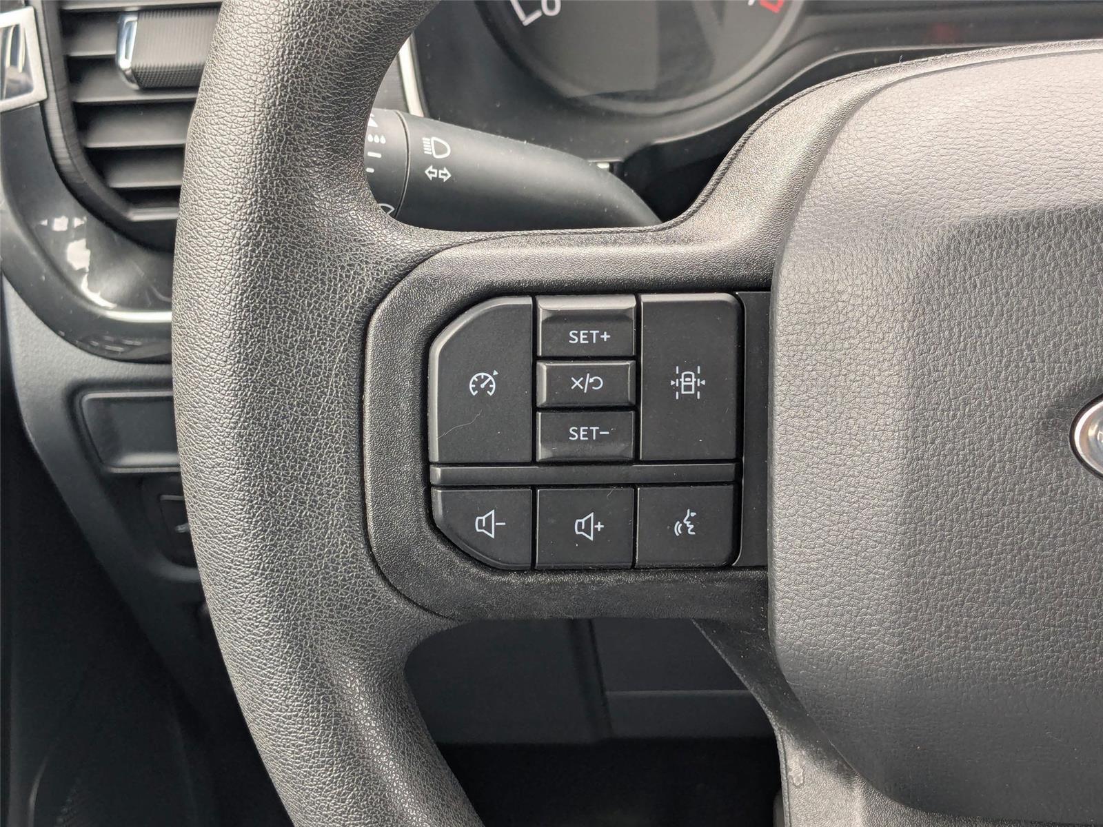 2022 Ford F-150 XL photo 16