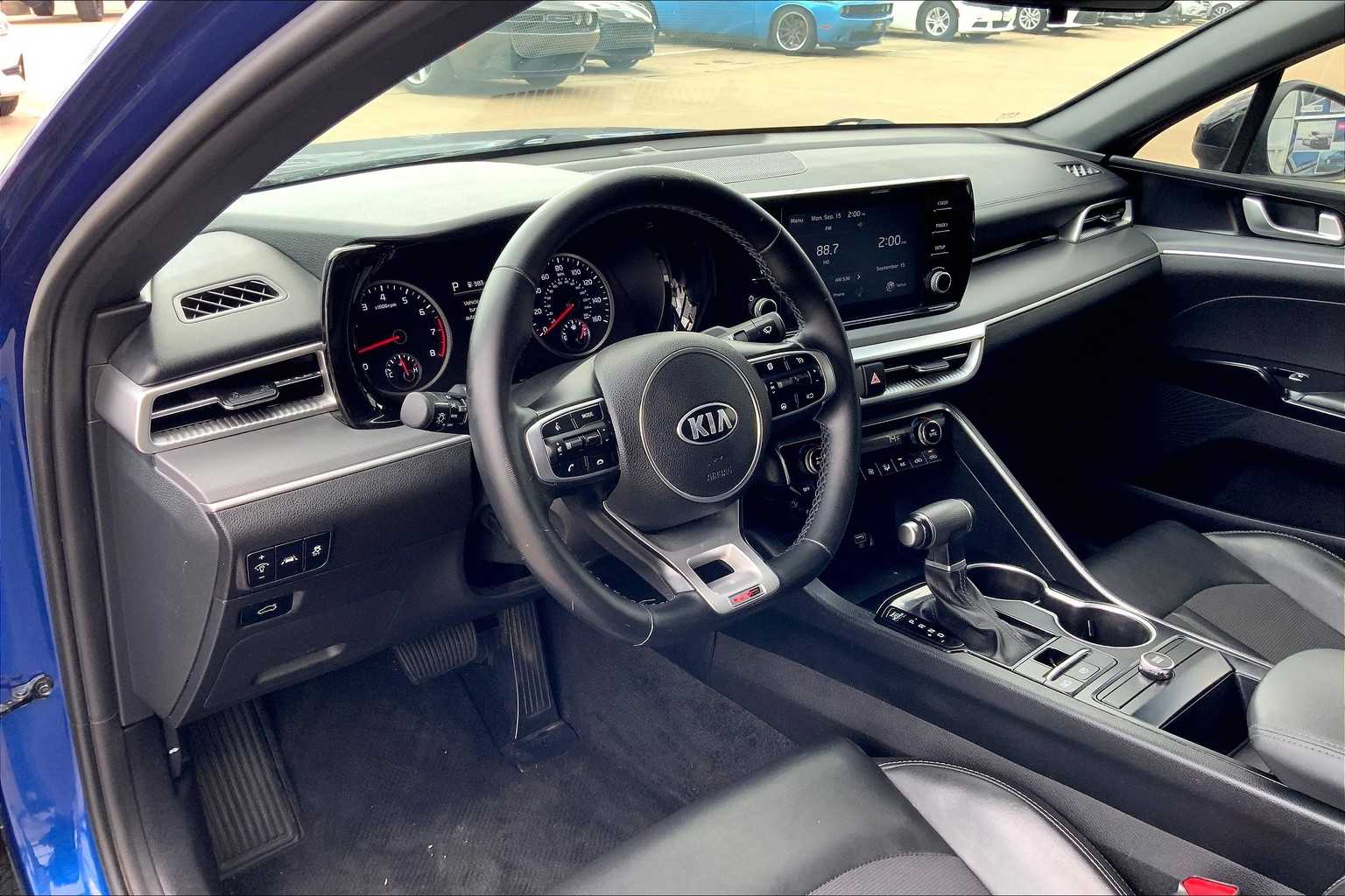2021 Kia K5 GT-Line photo 13