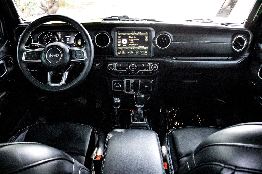 2023 Jeep Wrangler Sahara 4xe photo 27