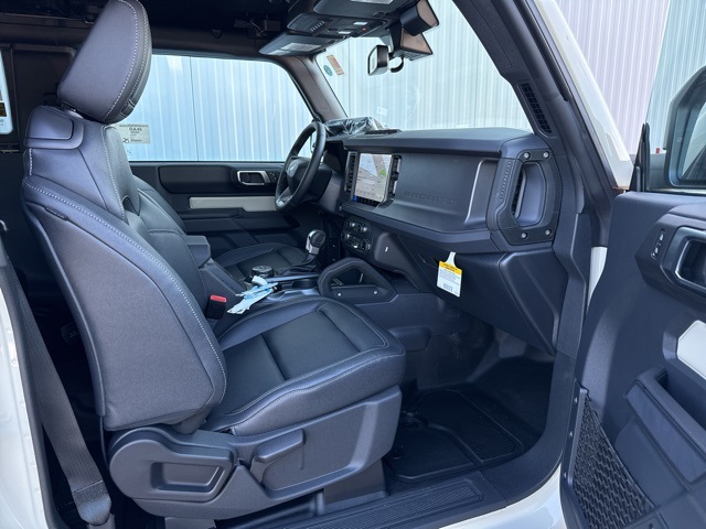 2025 Ford Bronco Badlands photo 2