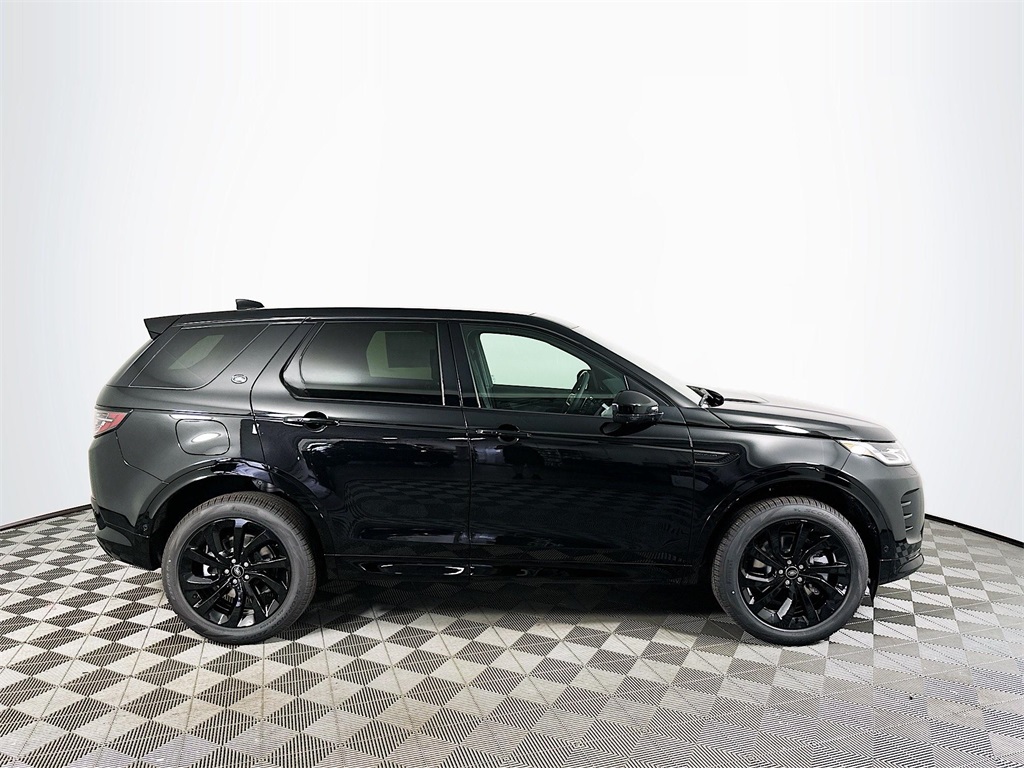 2025 Land Rover Discovery Sport SE photo 3