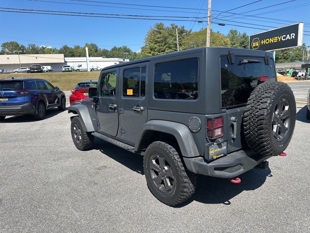 2017 Jeep Wrangler Unlimited Rubicon Recon photo 3