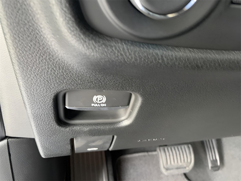 2025 Jeep Grand Cherokee Limited photo 28