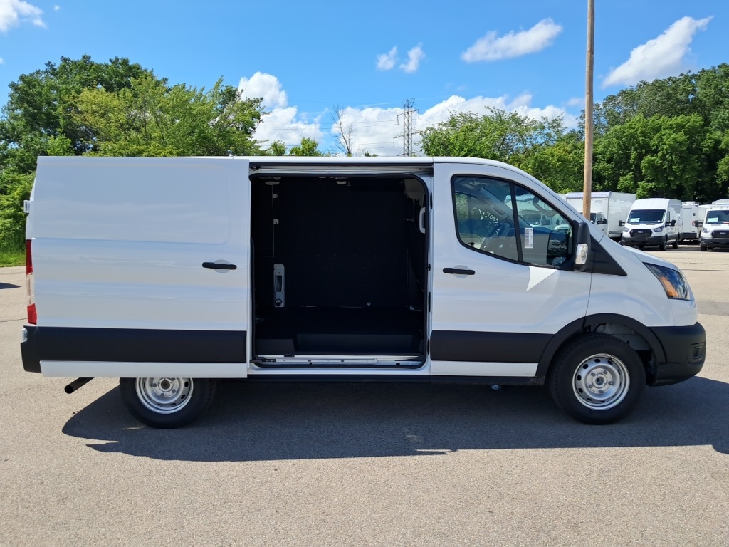 2025 Ford Transit Cargo Van photo 4