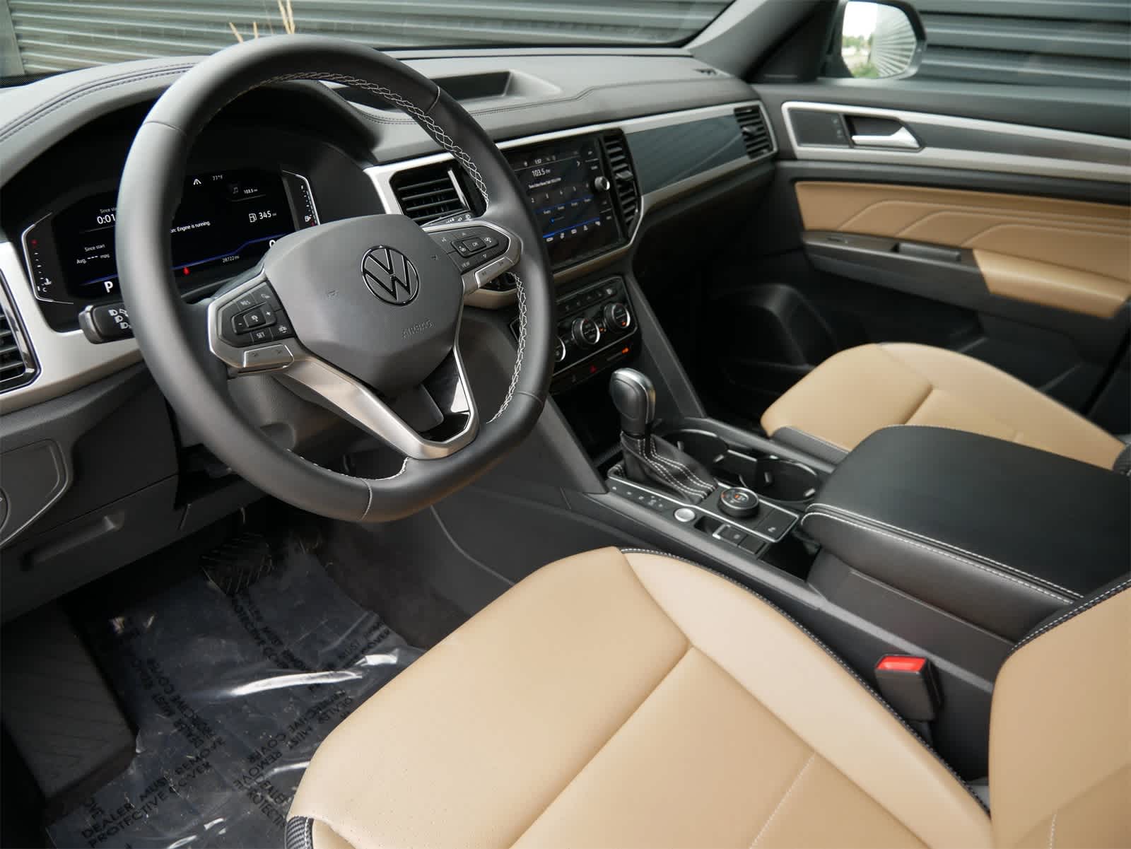 2022 Volkswagen Atlas Cross Sport V6 SE Technology photo 4