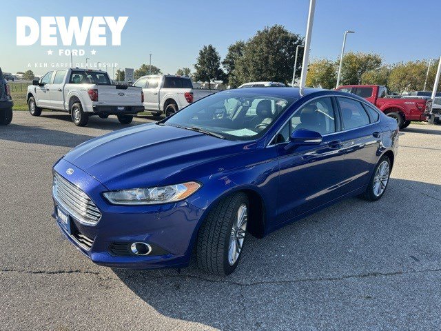 2016 Ford Fusion SE photo 3