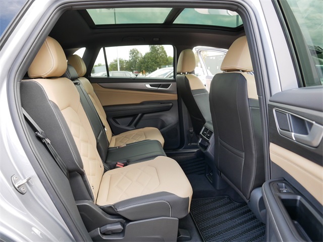 2024 Volkswagen Atlas Cross Sport SE Technology photo 18