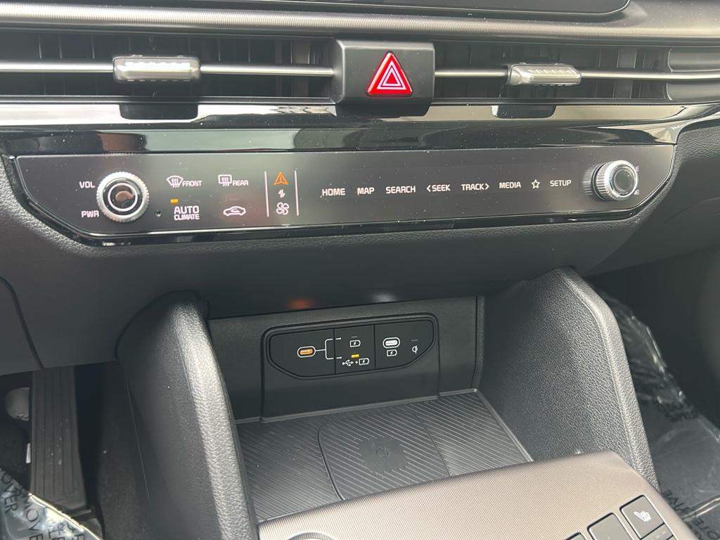2026 Kia Sportage EX photo 20