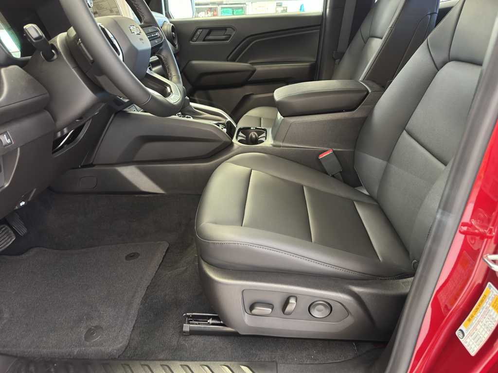 2026 Chevrolet Colorado Trail Boss photo 8