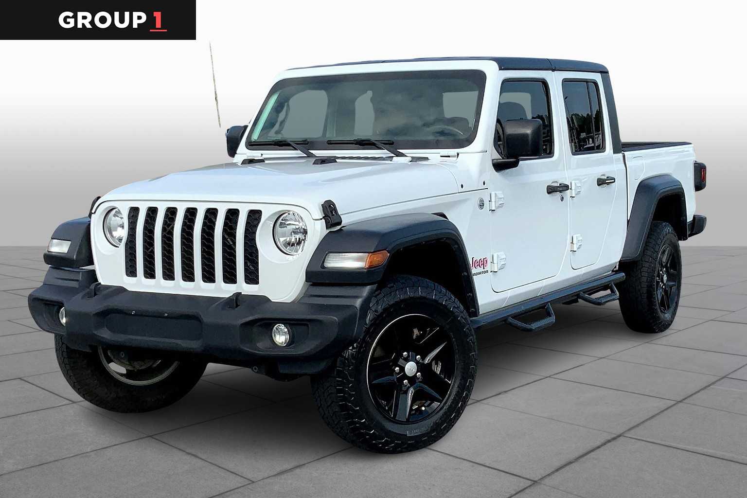 2020 Jeep Gladiator Sport S's photo
