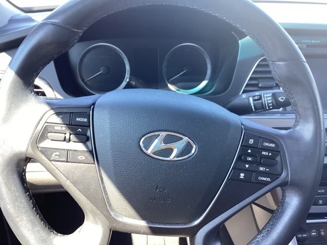 2017 Hyundai Sonata Limited photo 32