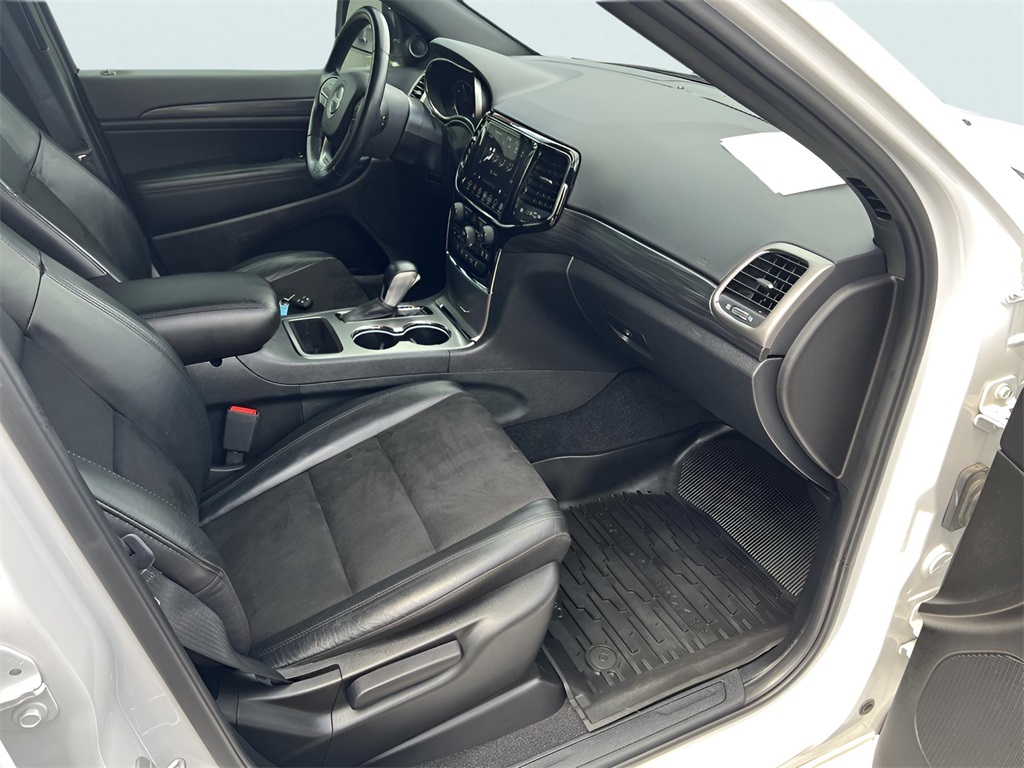 2020 Jeep Grand Cherokee Altitude photo 36
