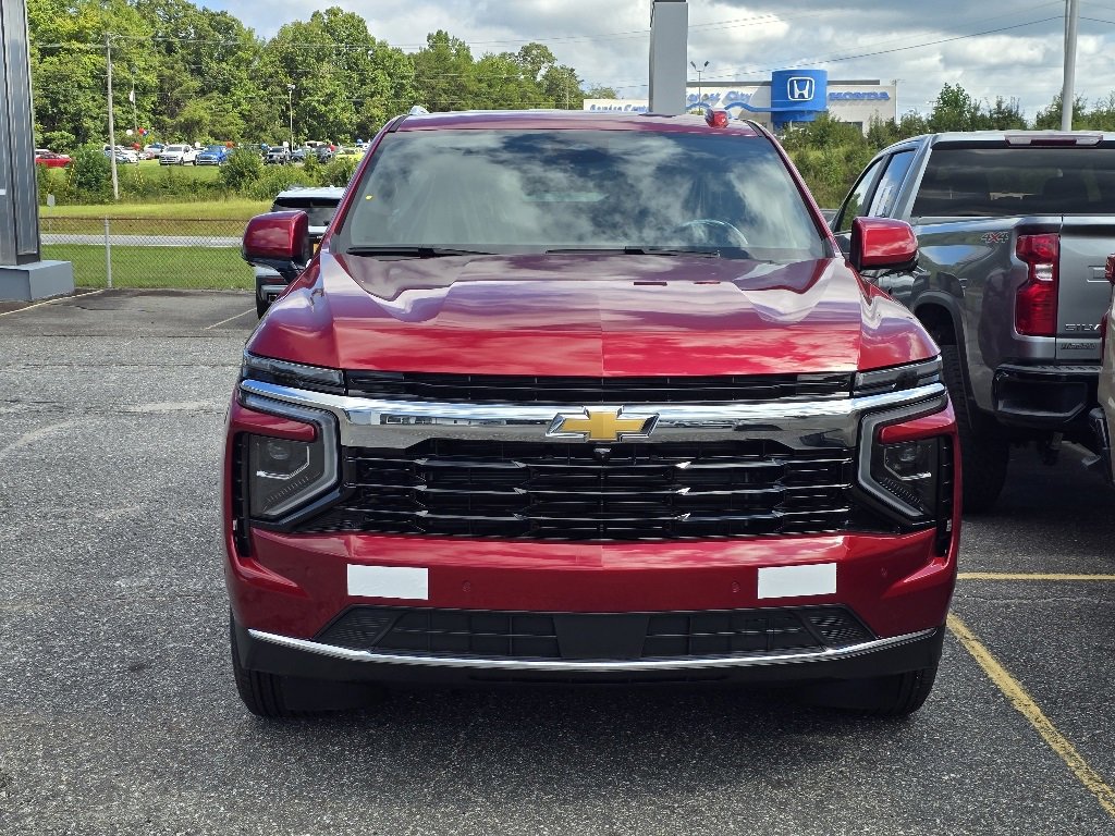 2025 Chevrolet Tahoe LS photo 4