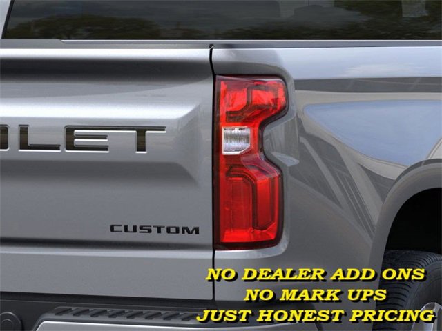 2026 Chevrolet Silverado Custom photo 11