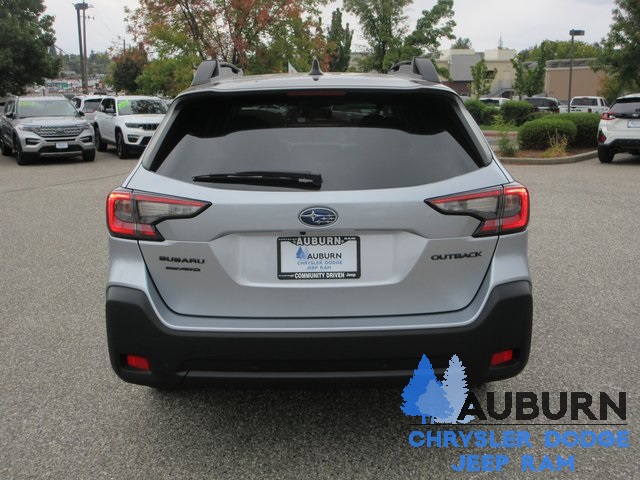 2024 Subaru Outback Onyx Edition photo 2