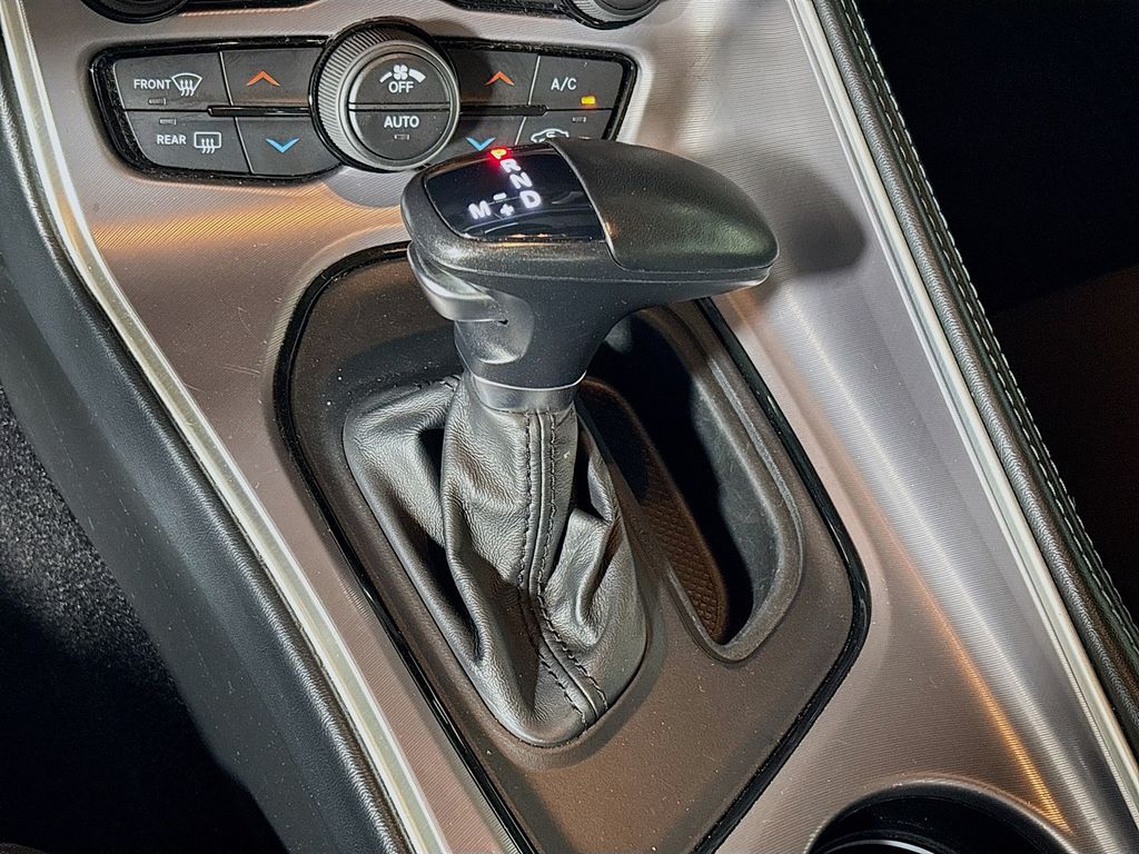 2022 Dodge Challenger GT photo 17
