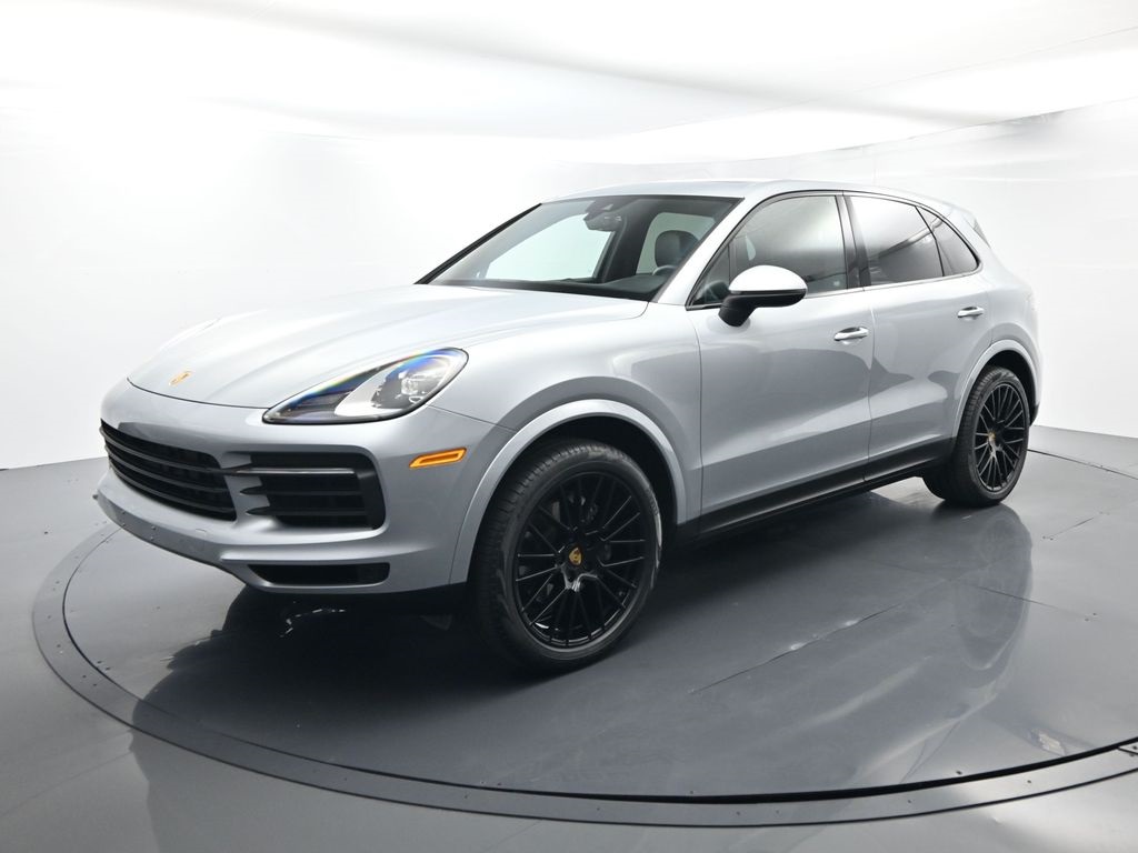 2020 Porsche Cayenne Base's photo