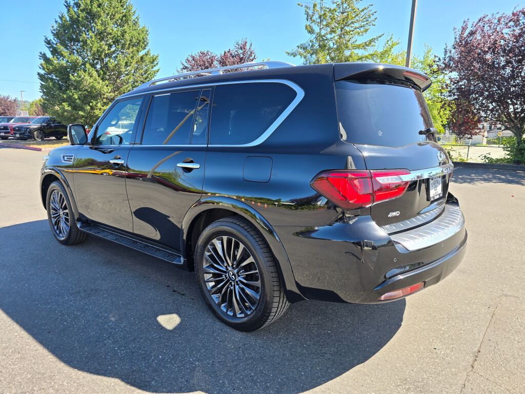 2023 Infiniti QX80 Sensory photo 3