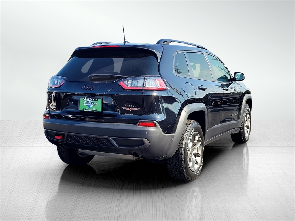 2023 Jeep Cherokee Trailhawk photo 5