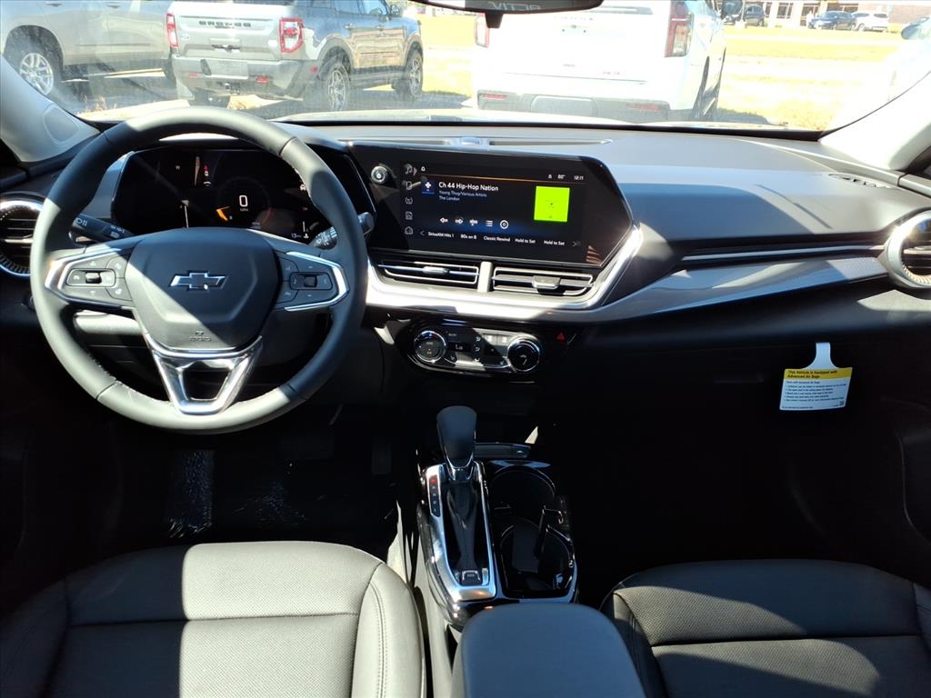 2025 Chevrolet Trax ACTIV photo 12