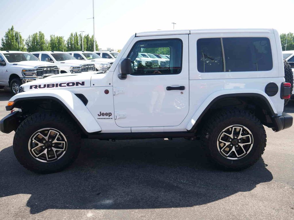 2025 Jeep Wrangler Rubicon photo 3
