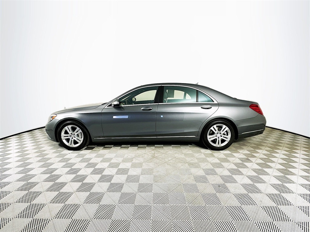 2017 Mercedes Benz S 550 4MATIC photo 4