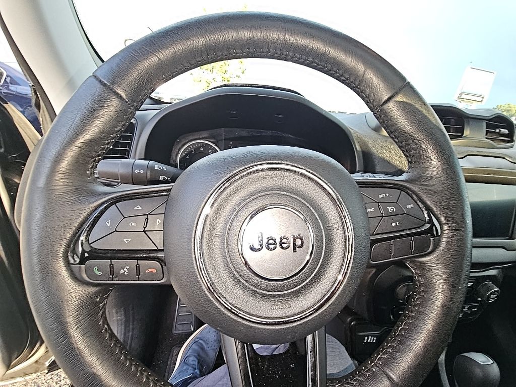 2020 Jeep Renegade Altitude photo 2