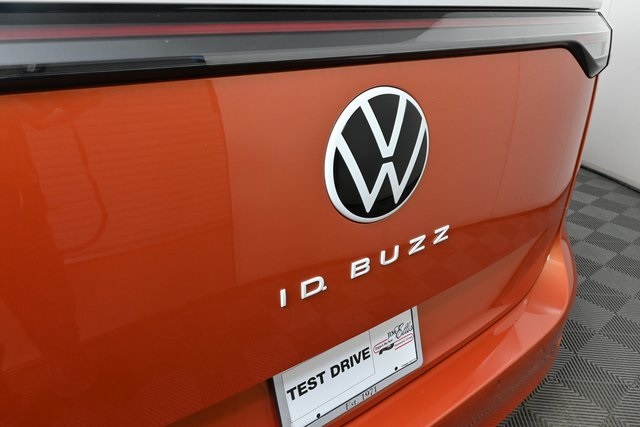 2025 Volkswagen ID. Buzz Pro Plus photo 28