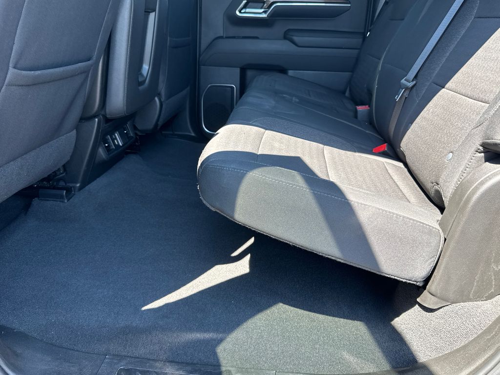 2024 Chevrolet Silverado 1500 LT photo 20