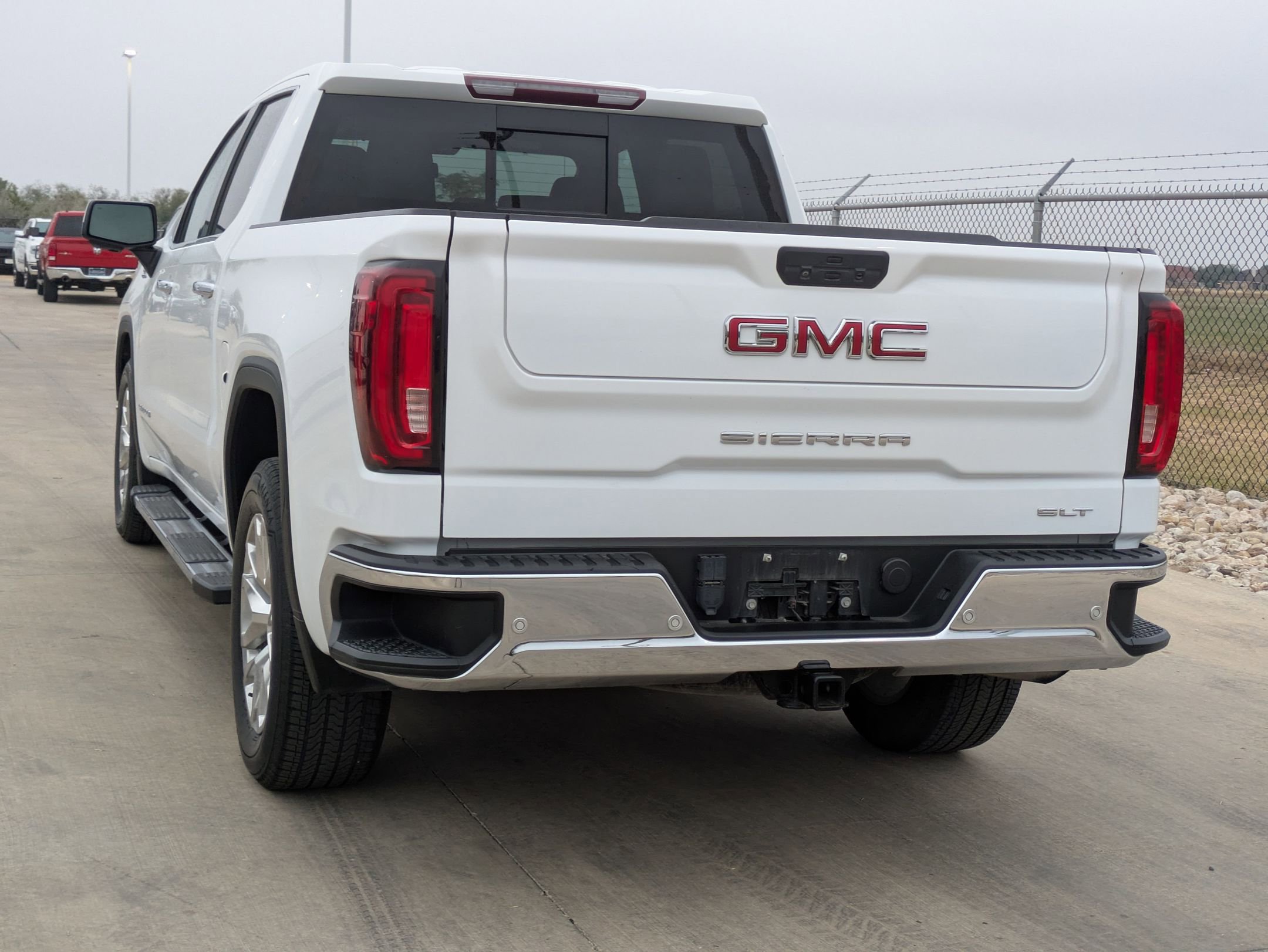 2019 Gmc Sierra 1500 SLT photo 4