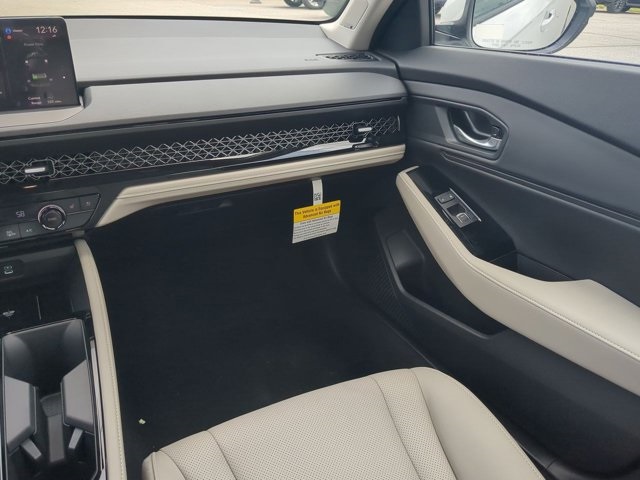 2025 Honda Accord Hybrid Touring photo 13