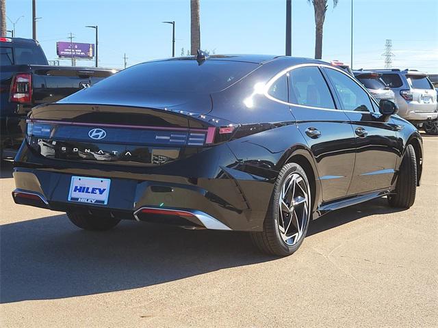 2026 Hyundai Sonata SEL Sport photo 4