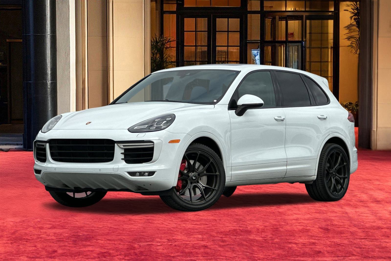 2015 Porsche Cayenne Turbo's photo