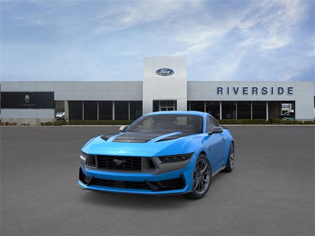 2025 Ford Mustang Dark Horse photo 2