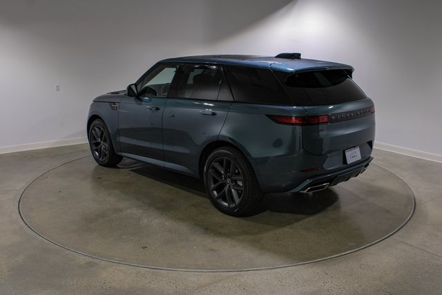 2025 Land Rover Range Rover Sport SE photo 3