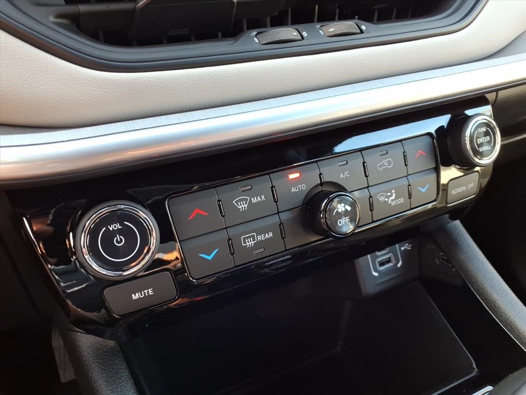 2026 Jeep Compass Limited photo 16