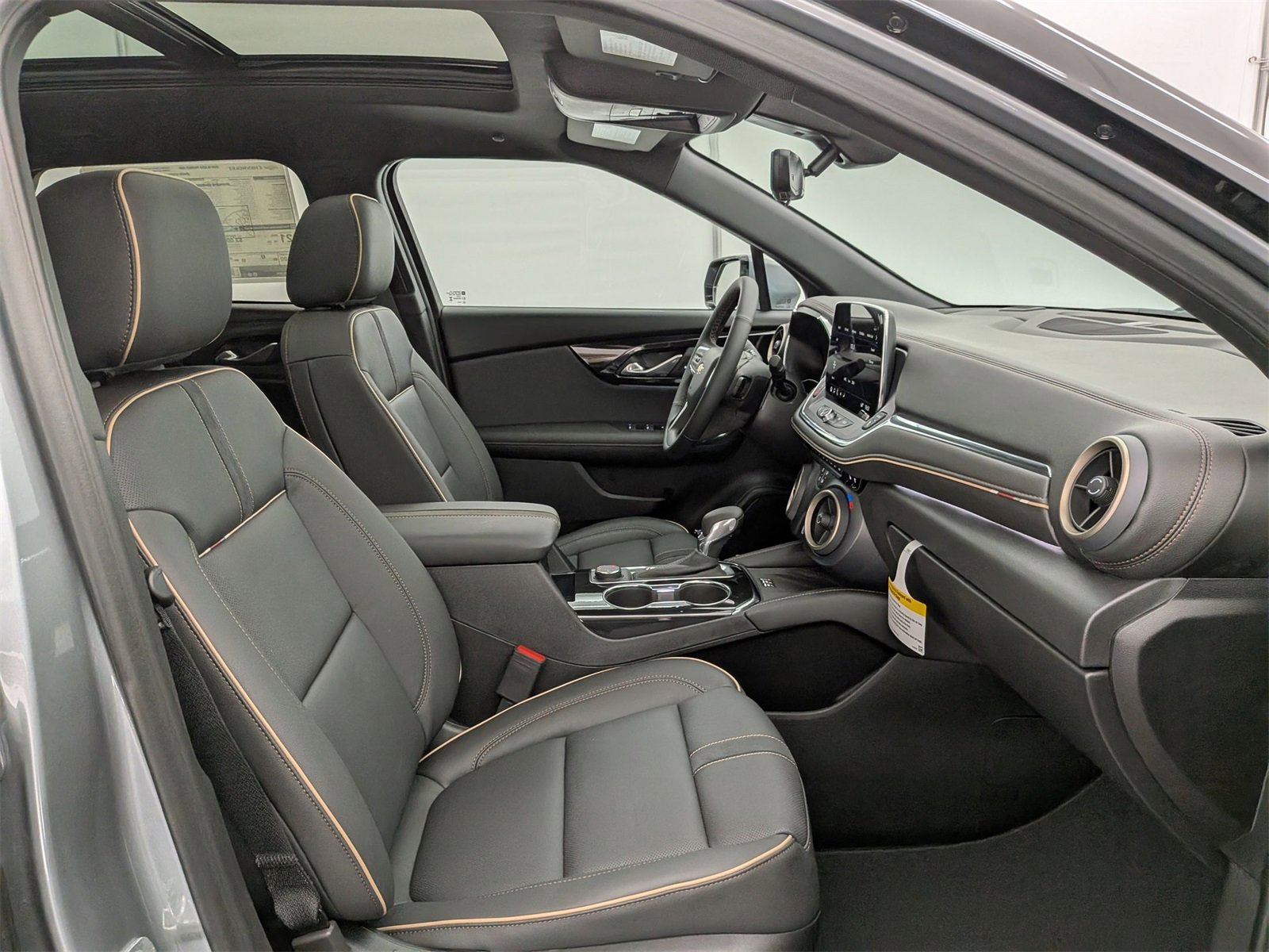 2025 Chevrolet Blazer Premier photo 21