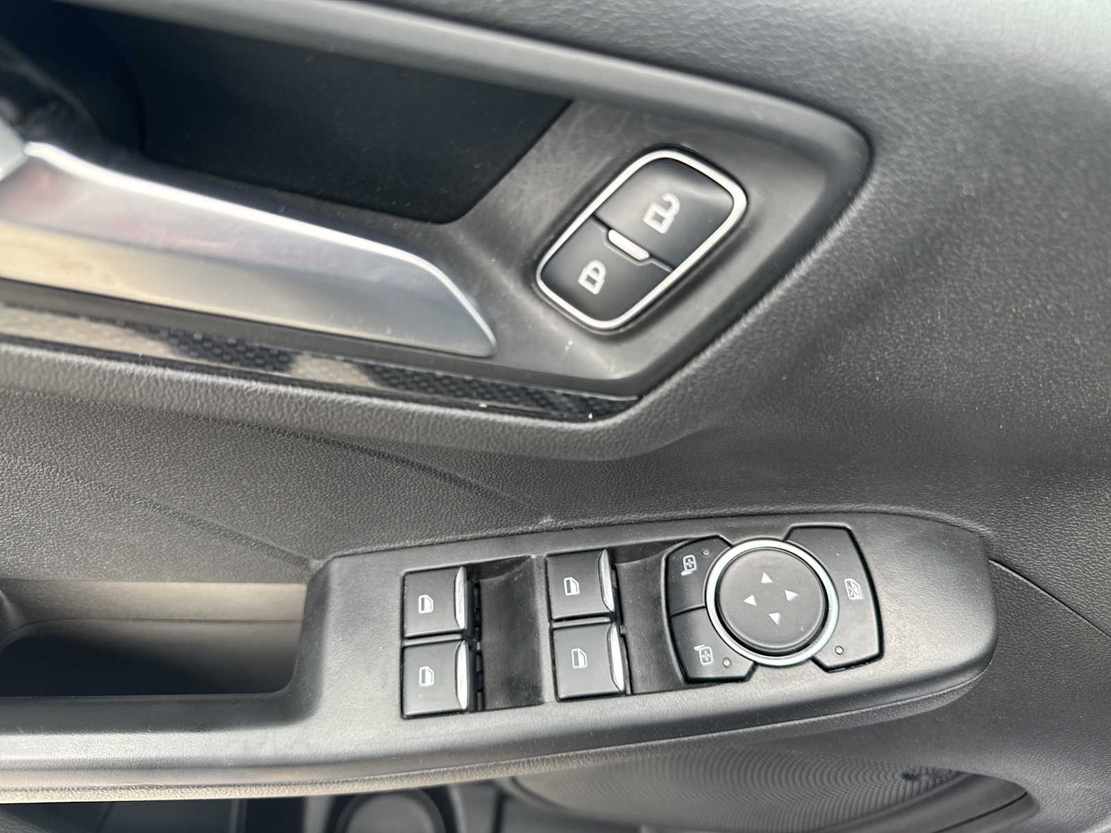 2024 Ford Escape ST-Line photo 16