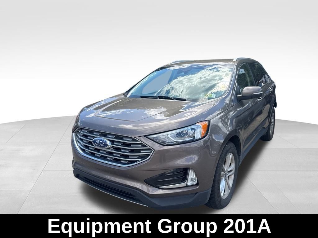 2019 Ford Edge SEL photo 4