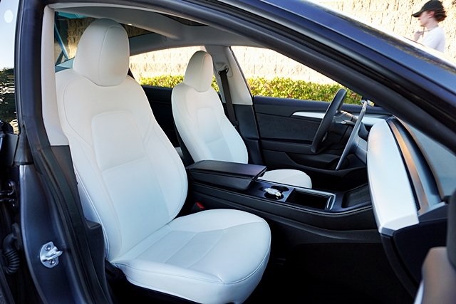 Used 2023  Tesla Long Range image 11