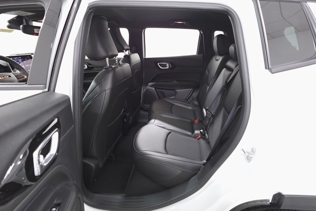 2025 Jeep Compass Latitude photo 24